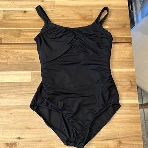 Size 14 excellent used condition Black Lands End underwire One Piece Swimsuit